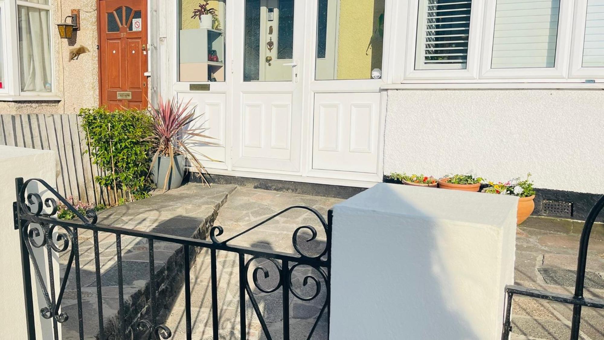 Spacious Double Room With Private Bathroom In Quiet Area Only 20 Min To Central London Streatham Vale Екстер'єр фото